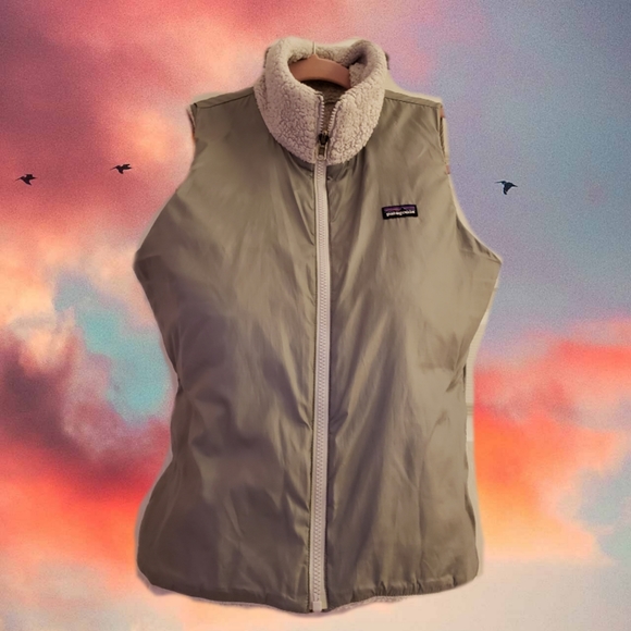 Patagonia Los Gatos Grey and White Reversible Vest - Picture 1 of 11